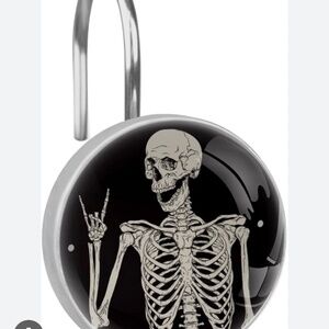 NWOT Bathroom Halloweeen Decoeation 12 Pieces Half Skeleton Shower Curtain Hooks